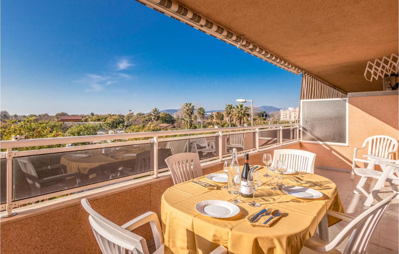 Awesome Apartment In Blanes Extérieur photo