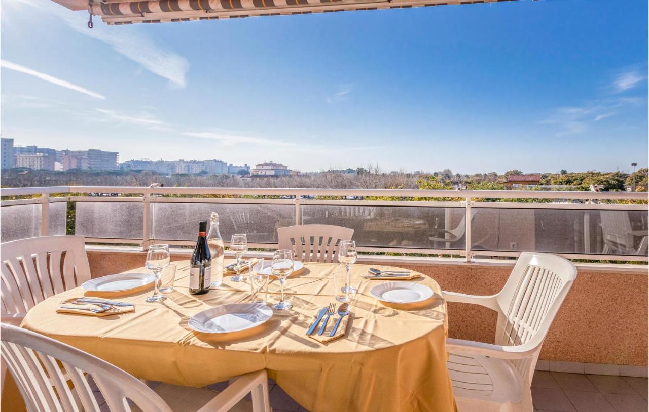 Awesome Apartment In Blanes Extérieur photo