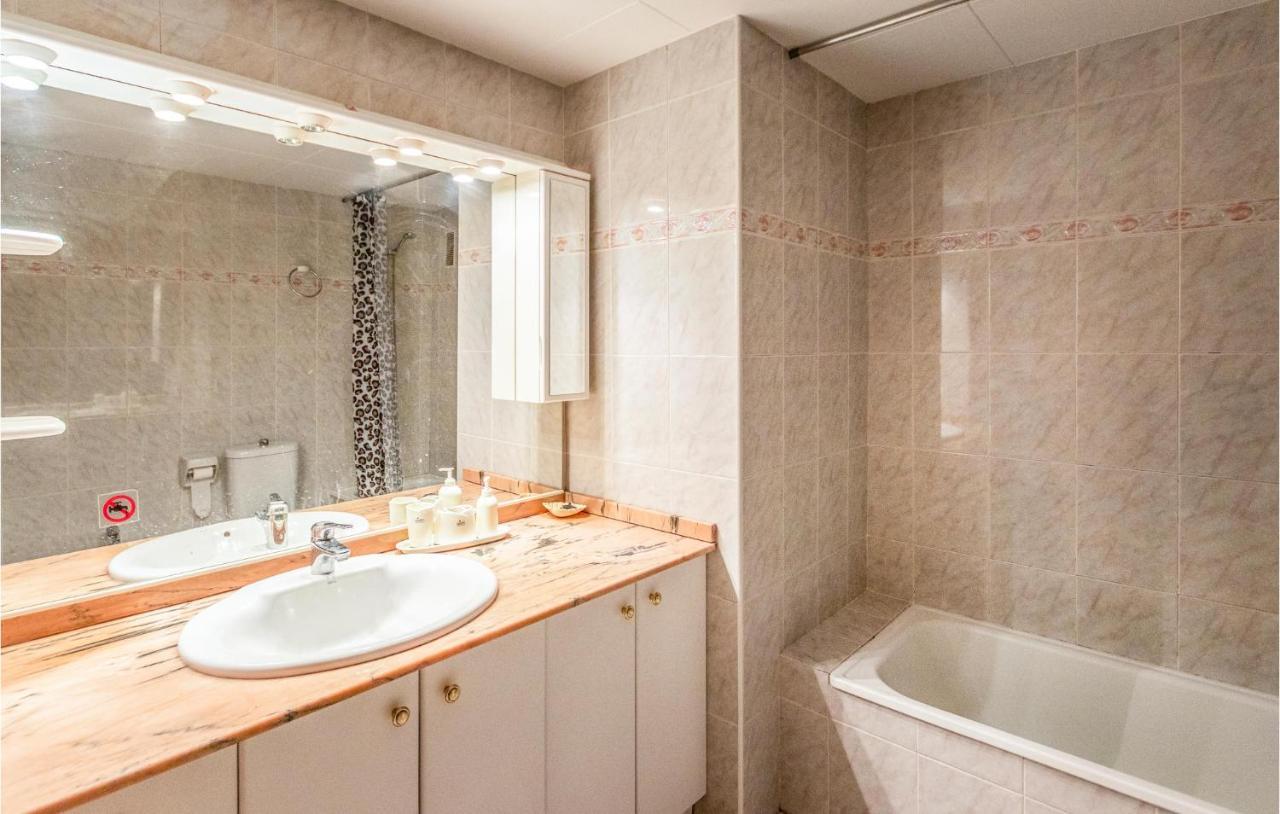 Awesome Apartment In Blanes Extérieur photo